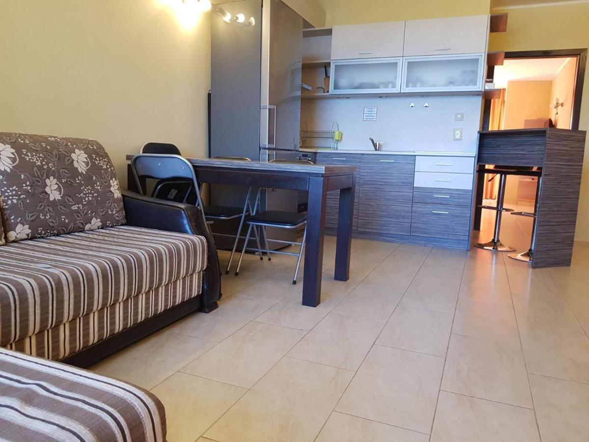 Golden Sands Rentals Apartments Ngoại thất bức ảnh