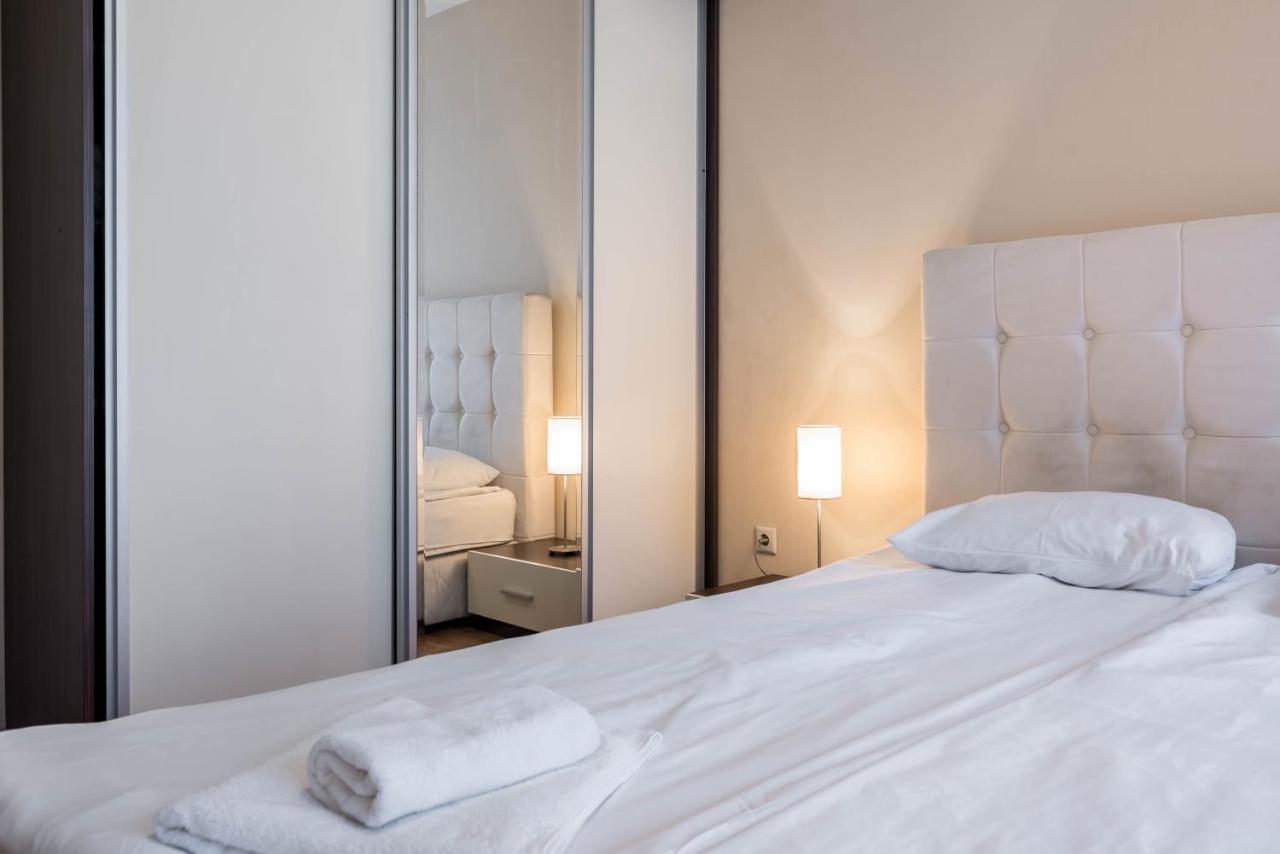 Golden Sands Rentals Apartments Ngoại thất bức ảnh